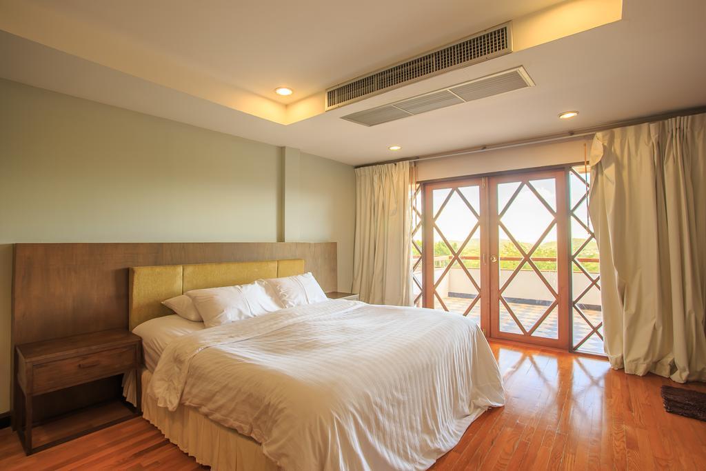 Phuripimarn Penthouse Pak Chong Exterior foto
